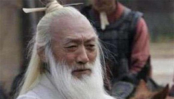 Ngoai Ly Tien, ai co the danh bai Lu Bo trong Tam quoc dien nghia?