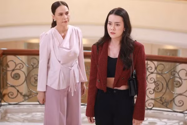 Giap Tet, chi giup viec chay theo tinh yeu, vo chong toi lao dao