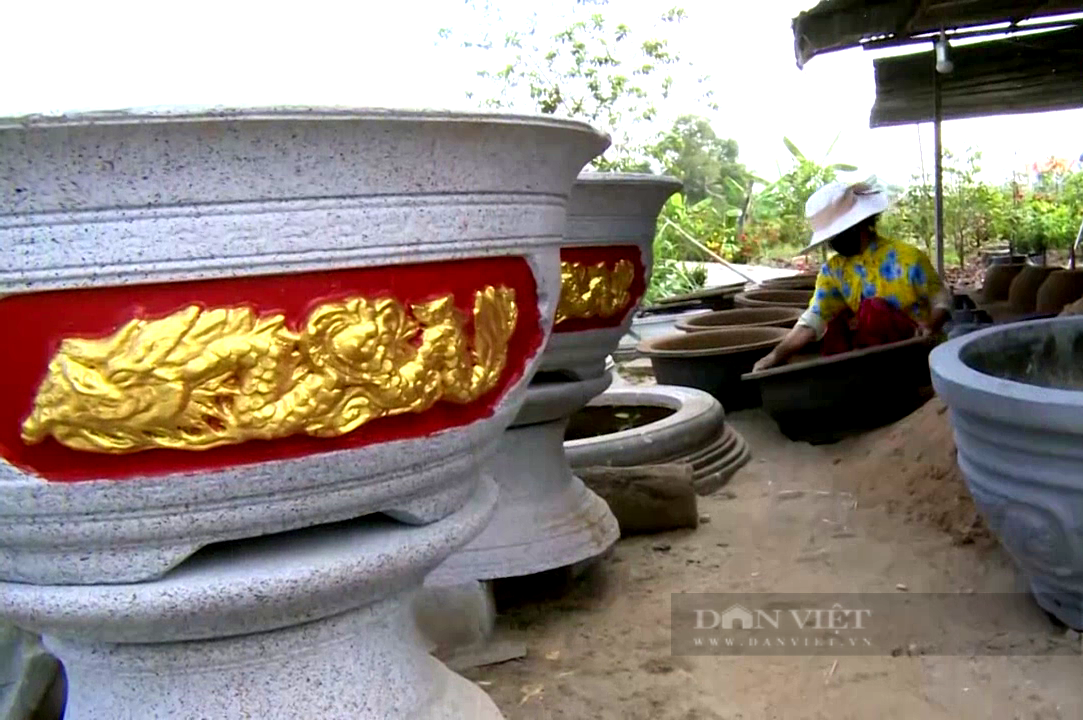 Lam “long son” cho cay canh, dan Ben Tre thu bon tien dip Tet-Hinh-3