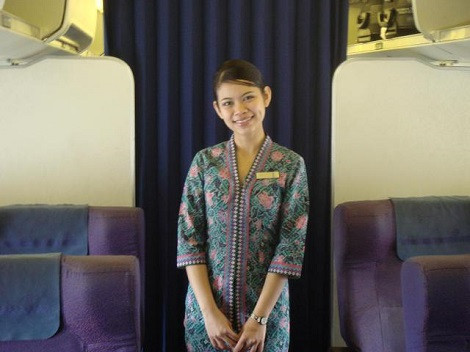 Tiếp viên hàng không của Malaysia Airlines được bình chọn tốt thứ hai trên thế giới trong cuộc khảo sát của 15 triệu hành khách trên toàn thế giới. Họ phải trải qua một quá trình tuyển dụng khắt khe nhất.