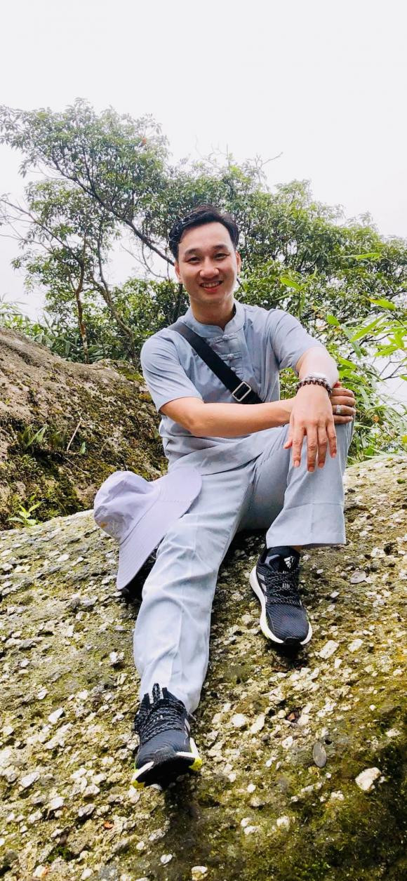 MC Thành Trung tuyên bố từ giờ sẽ không đề cập đến số tuổi - Hình 2 MC Thanh Trung tuyen bo tu gio se khong de cap den so tuoi-Hinh-2