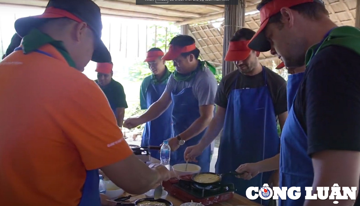 Trai nghiem tai vuon rau Tra Que de co cam giac 