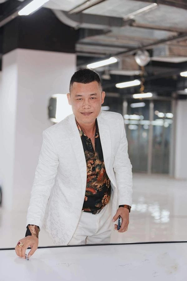 Hiep 'Ga' sap len chuc bo vo o tuoi 46-Hinh-2