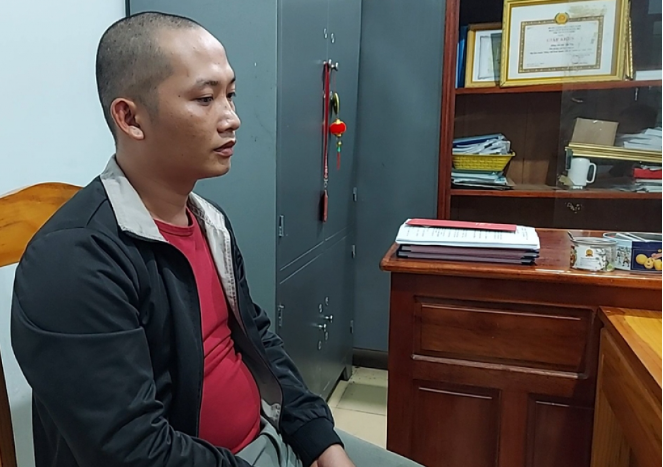  Bé gái 7 tuổi ở Bình Phước bị cha dượng đánh đập dã man: Ngày 29/7/2022, Công an huyện Đồng Phú (tỉnh Bình Phước) đã bắt tạm giam Trần Thanh Tú (SN 1999, ngụ xã Tân Hòa, huyện Đồng Phú) để điều tra hành vi hành hạ con riêng của vợ. Theo điều tra ban đầu, năm 2020, Trần Thanh Tú kết hôn với Lầu Y Lầu (SN 1997) và sinh sống tại ấp Đồng Tân, xã Tân Hòa, huyện Đồng Phú.