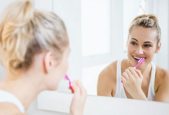 Vi sao benh ung thu mieng ngay cang nhieu, chu yeu la phu nu?-Hinh-7