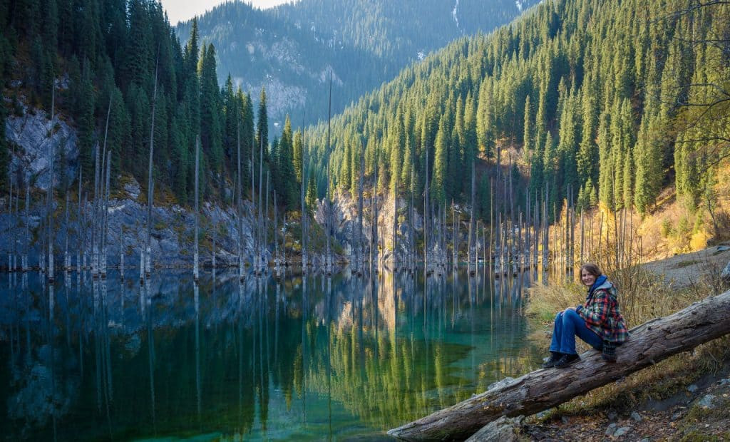 Ho nuoc voi ten goi dang so nhung mang ve dep sieu thuc-Hinh-2