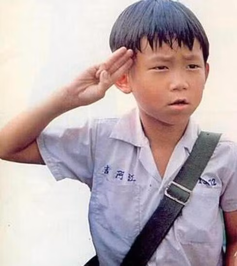 So phan tu toi cua ngoi sao nhi noi tieng-Hinh-5