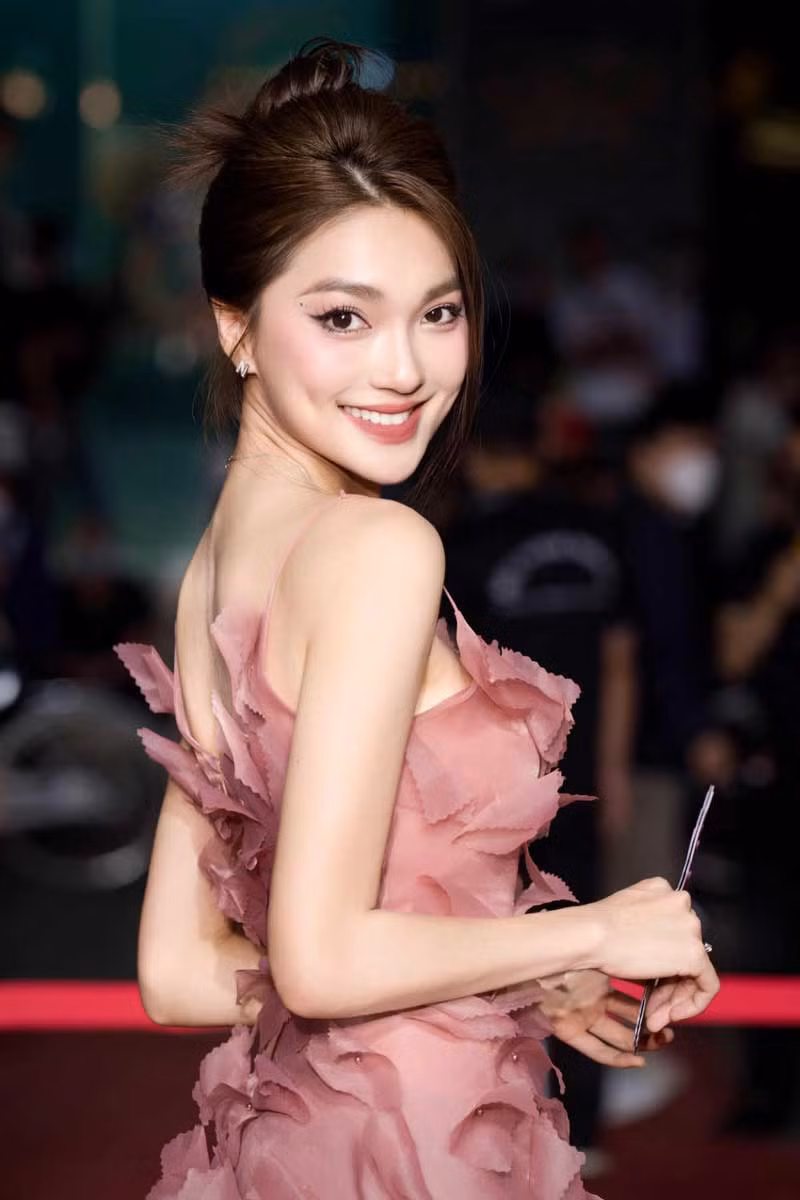 Vẻ đẹp ngọt ngào của Nguyễn Ngọc Nữ.