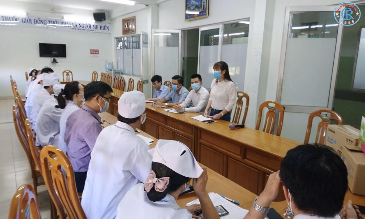 Benh vien Cho Ray len duong trong dem, chi vien cho Binh Thuan-Hinh-6