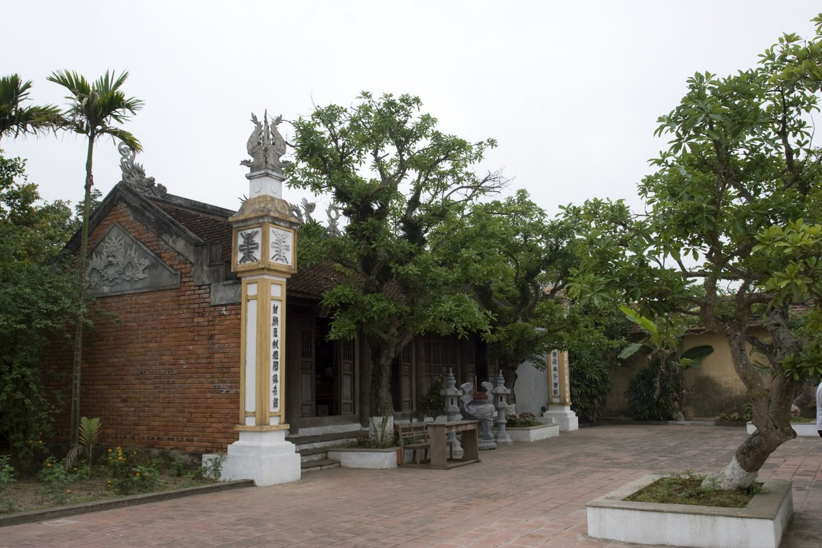 Ky thu den Duc Ong vua duoc cong nhan di tich cap Quoc gia