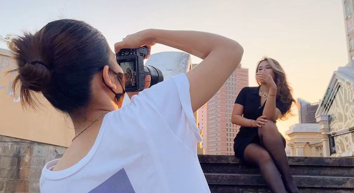 TPHCM nắng rát mặt, Hà Nội khốn khổ vì rét buốt - Hình 5 TPHCM nang rat mat, Ha Noi khon kho vi ret buot-Hinh-5