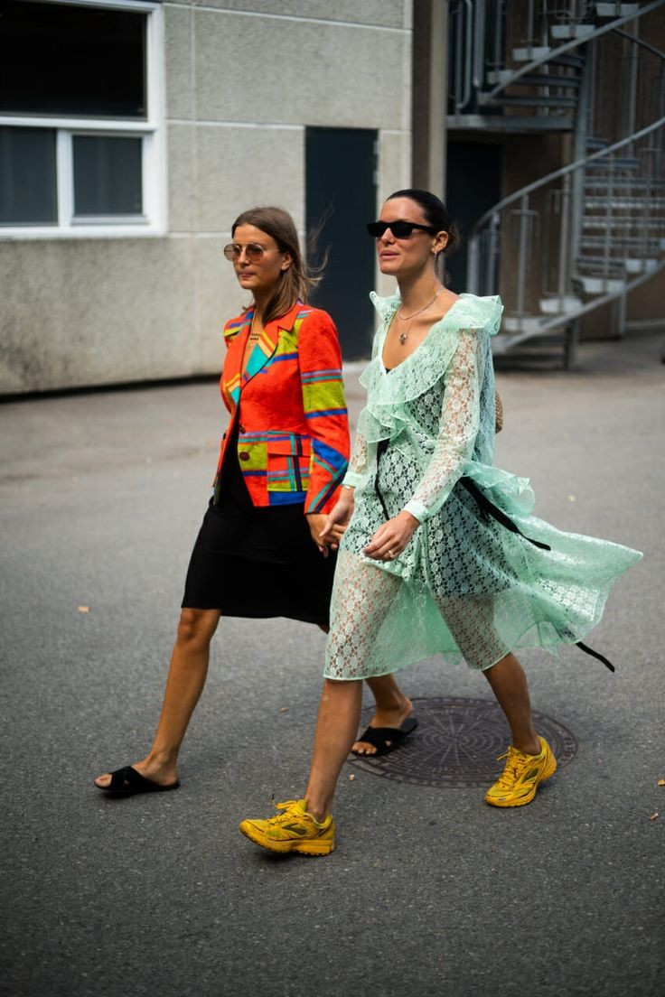 Phong cach thoi trang va mau sac ca nhan dua tren cung hoang dao-Hinh-4