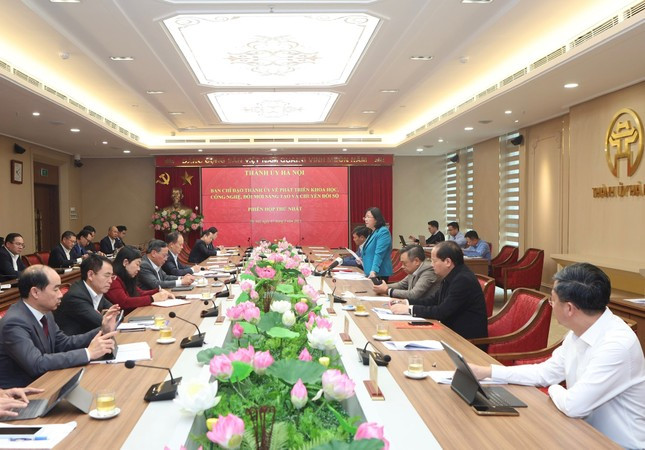 Bí thư Thành ủy Hà Nội Bùi Thị Minh Hoài nhận thêm nhiệm vụ mới - Hình 3 Bi thu Thanh uy Ha Noi Bui Thi Minh Hoai nhan them nhiem vu moi-Hinh-3