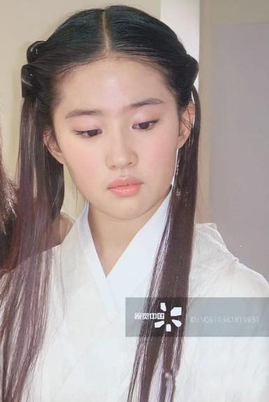 'Than tien ty ty' Luu Diec Phi cung co ngay nhan sac 'ta toi'-Hinh-4