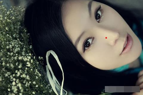 Not ruoi o nhung bo phan nay deu la not ruoi may man, dung tay