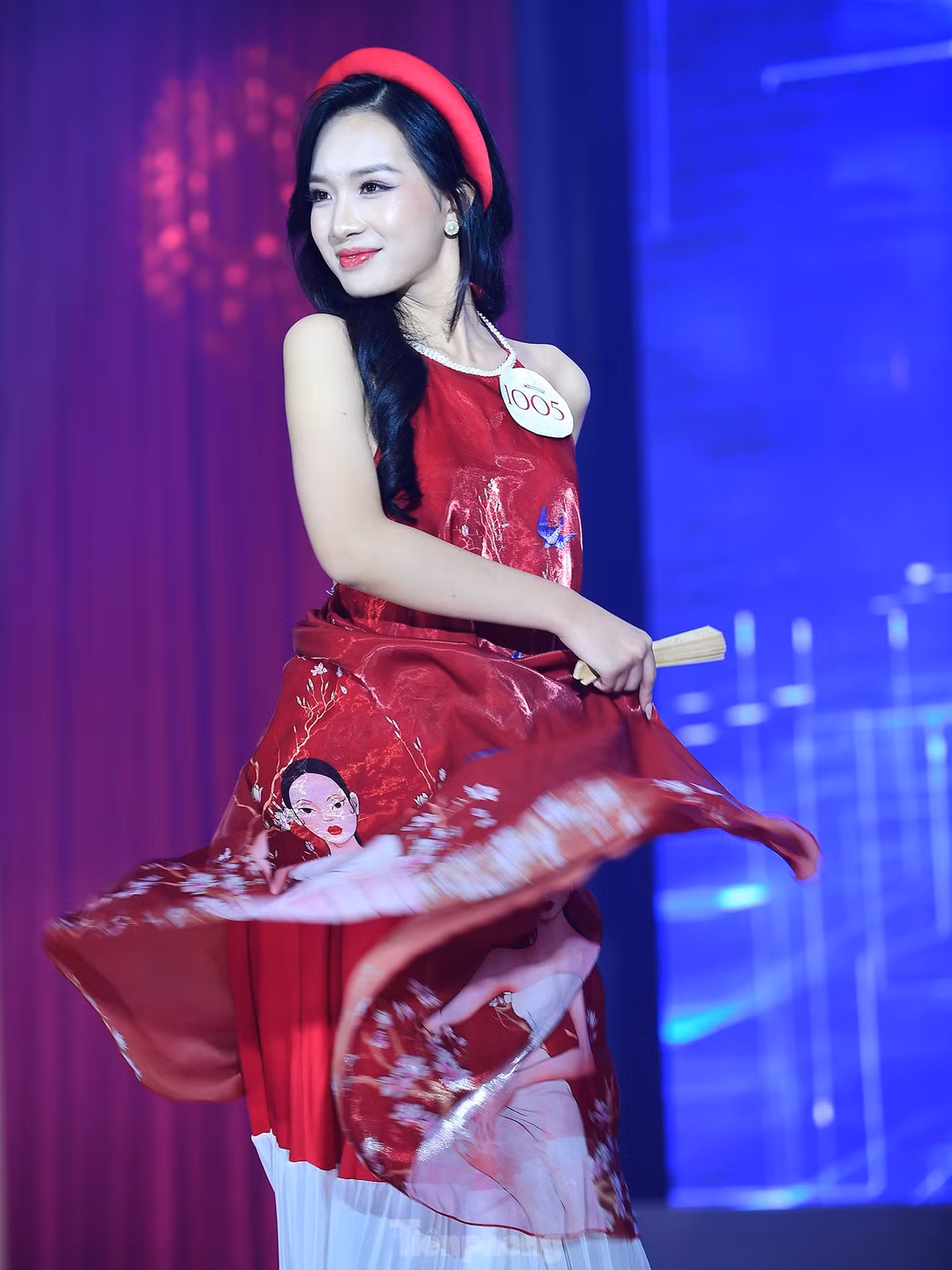 Nu sinh DH Mo Ha Noi tro thanh Hoa khoi Sinh vien Viet Nam-Hinh-5