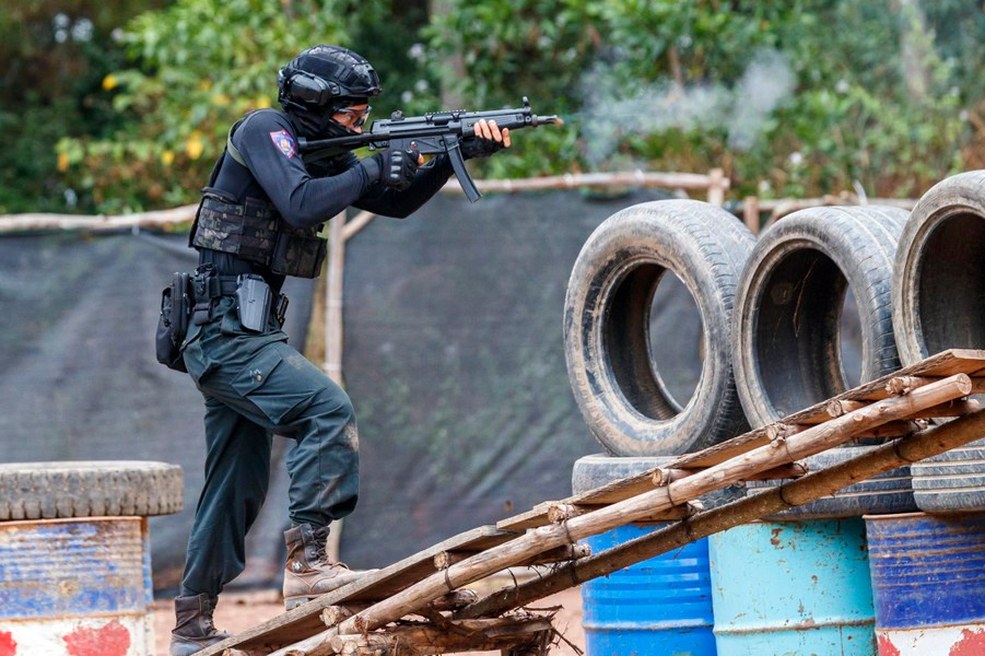 Hầu hết các chiến sĩ đang huấn luyện tại Trung tâm Huấn luyện quốc gia về phòng, chống khủng bố có tuổi đời còn rất trẻ.