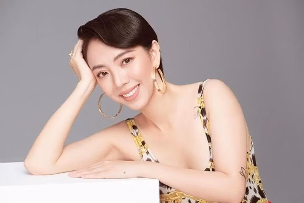 'Hoa hau lang hai' Thu Trang sau 20 nam lam nghe-Hinh-6