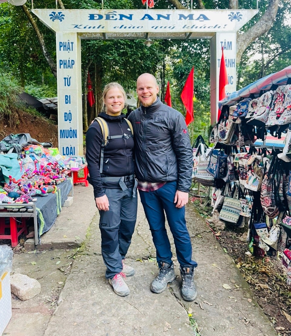 Du khach kham pha, trai nghiem ve dep cua ho Ba Be-Hinh-4