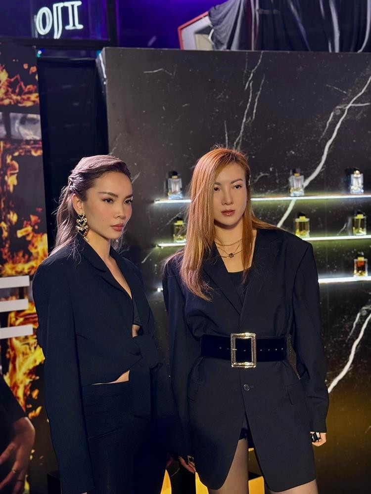 Ngu Long Cong Chua sau 16 nam: Nguoi vien man, nguoi lam me don than-Hinh-4