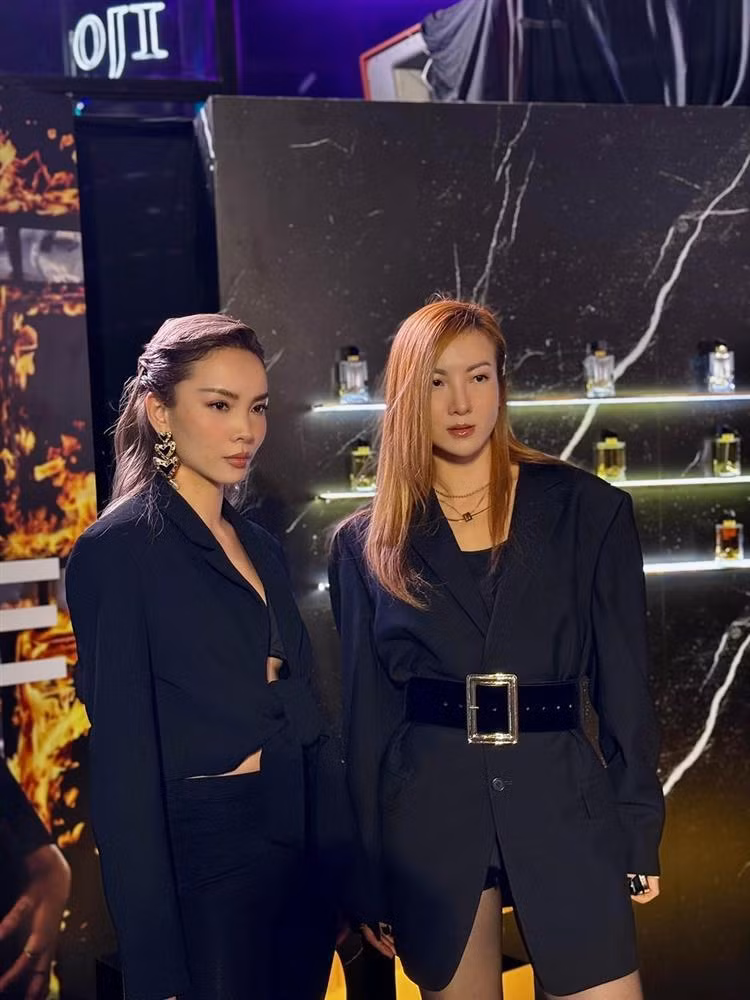 Ngu Long Cong Chua sau 16 nam: Nguoi vien man, nguoi lam me don than-Hinh-4