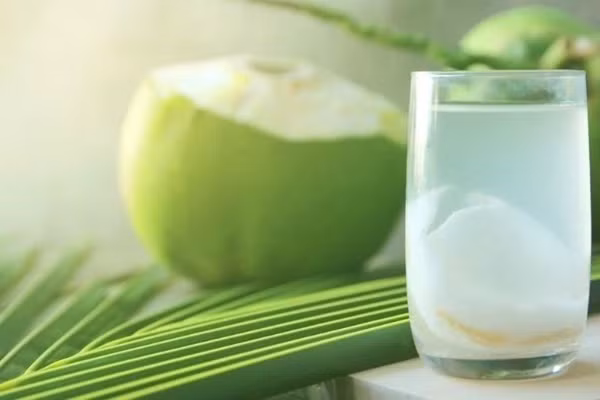 Su that chuyen uong nuoc dua giup loc sach phoi