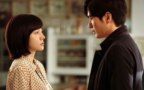 Ly hon chong cu doi quay lai, anh noi may cau khien toi gat dau