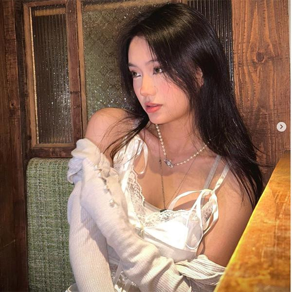 Con gai Vu Thu Phuong: Nhan sac tuoi 18 khan gia khen nuc no-Hinh-8