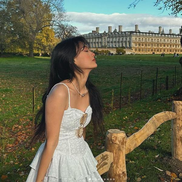 Con gai Vu Thu Phuong: Nhan sac tuoi 18 khan gia khen nuc no-Hinh-7