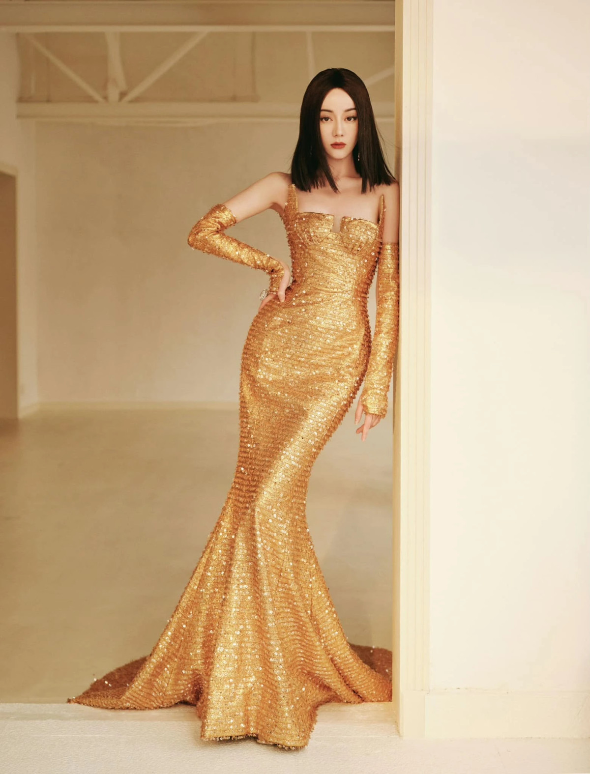 Gu mac that thuong cua Dich Le Nhiet Ba-Hinh-2