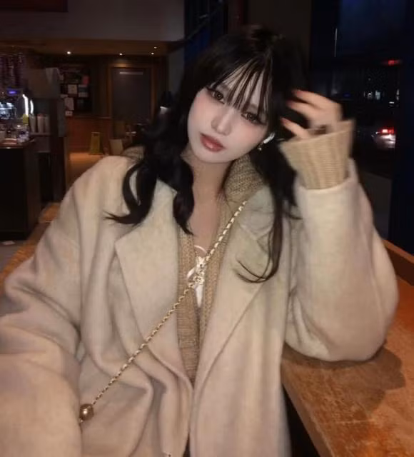 Con gai rieng cua chong cu Chuong Tu Di thay doi den chong mat-Hinh-6