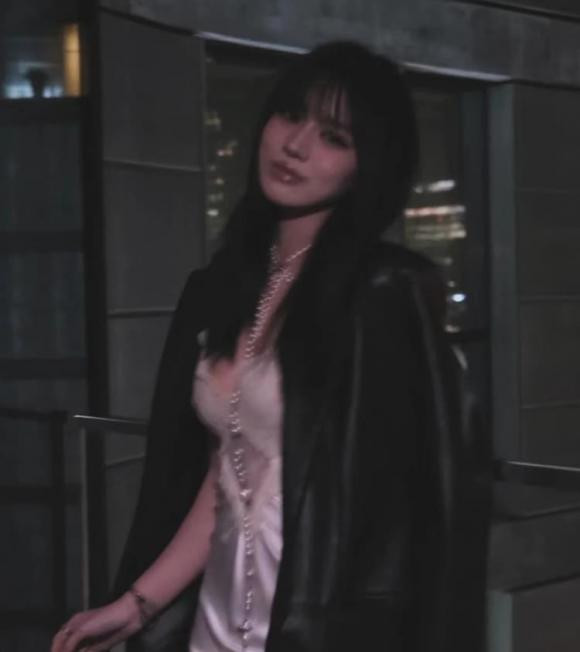 Con gai rieng cua chong cu Chuong Tu Di thay doi den chong mat-Hinh-3