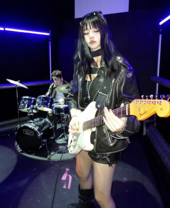 Con gai rieng cua chong cu Chuong Tu Di thay doi den chong mat-Hinh-5