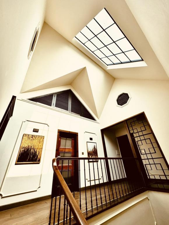 La Thanh Huyen he lo khong gian tang ap mai trong biet thu trieu do-Hinh-3