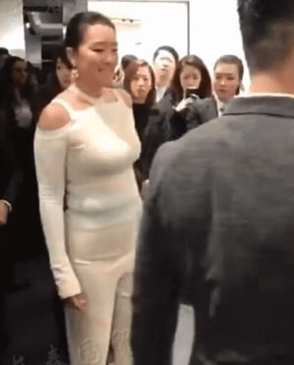 Cung Loi ngoai hinh khac la o tuoi 57-Hinh-2