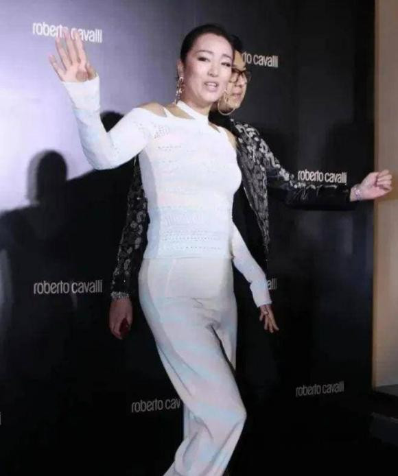 Cung Loi ngoai hinh khac la o tuoi 57-Hinh-3