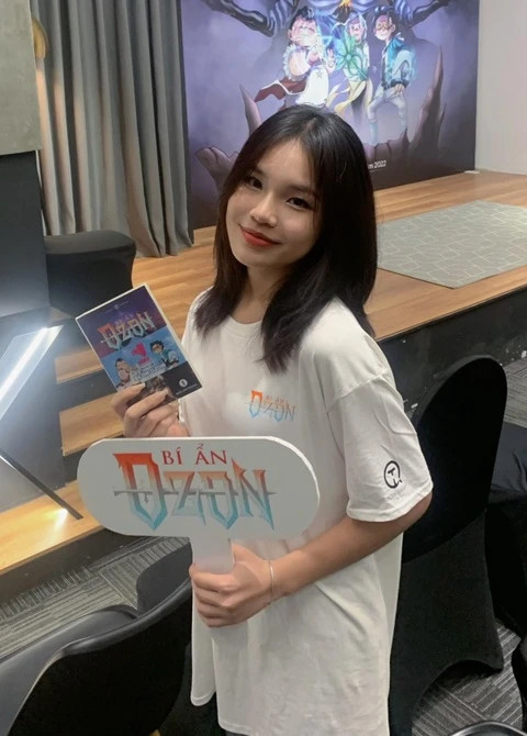 Cu hich de nu sinh kien truc theo duoi nghe hoa si truyen tranh-Hinh-2