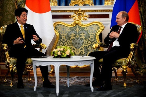 Hồi tháng 4/2013, Thủ tướng Shinzo Abe và Tổng thống Nga Vladimir Putin đã đồng ý thúc đẩy các cuộc đàm phán...