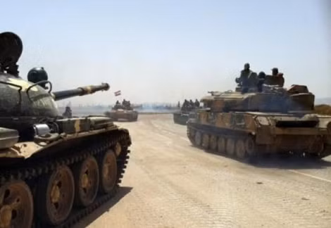 Với sự yểm trợ của xe tăng, liên quân Syria-Hezbollah tiến vào trung tâm thành phố Homs mà không vấp phải sự kháng cự nào.