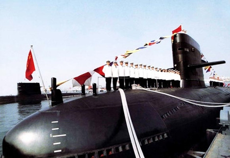 Tàu ngầm tên lửa đặc chủng điện-diesel lớn nhất thế giới của dự án 032, được thiết kế để thử nghiệm tên lửa, đã được đưa vào biên chế hạm đội.