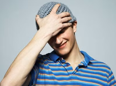 Họ thường thiếu tự tin trong đối nhân xử thế và trong công việc.