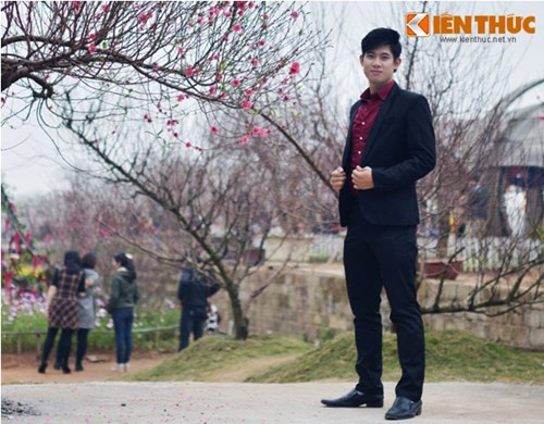 Chàng ca sĩ trẻ bảnh bao chọn dòng nhạc Cách mạng, nhạc chính thống để theo đuổi.