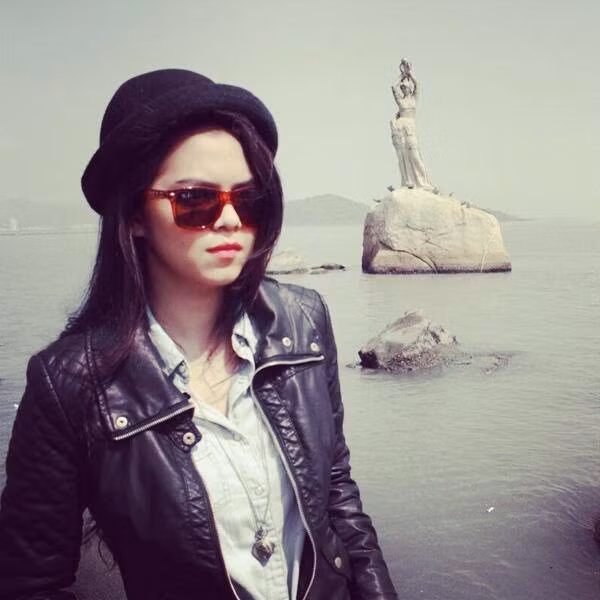 Xinh đẹp, trẻ trung và đa tài, Rani được nhiều bạn trẻ ở Indonesia biết đến và yêu mến.