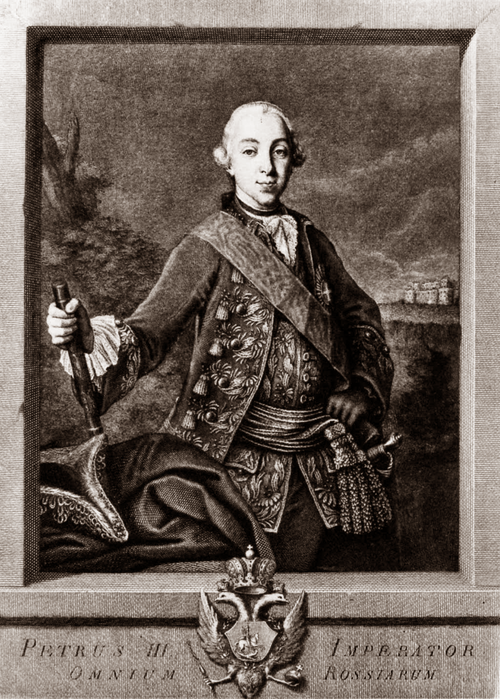 Được coi là vị Nga hoàng có trí lực thấp kém, lại còn rất thân Phổ - kẻ thù lớn của nước Nga - Pyotr III đã mất lòng dân chỉ trong ít ngày kể từ khi nắm quyền.