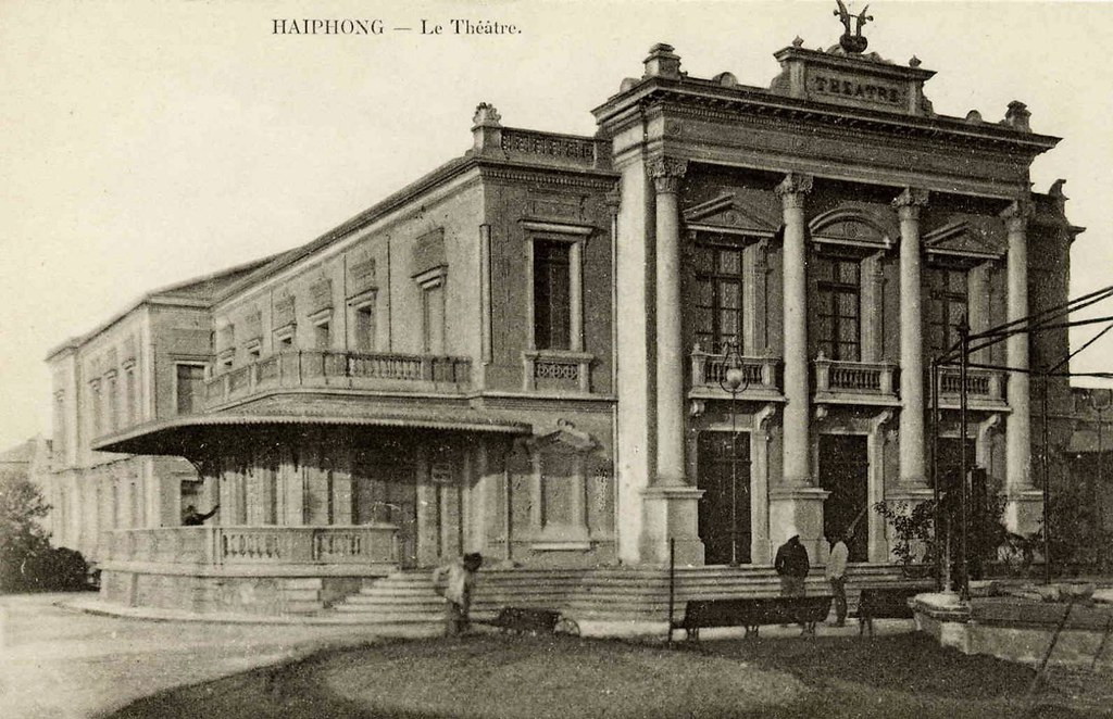 Các kiến trúc sư khi xây dựng nhà hát đã tận dụng các đường cong để tạo nhịp điệu và những không gian phong phú, sinh động.