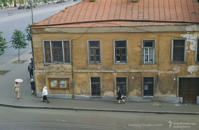 Góc Bolshoi Devyatinsky - Novinsky bulvar, gần nơi tòa Đại sứ quán mới của Mỹ sẽ được khai trương vào tháng 5/1953.