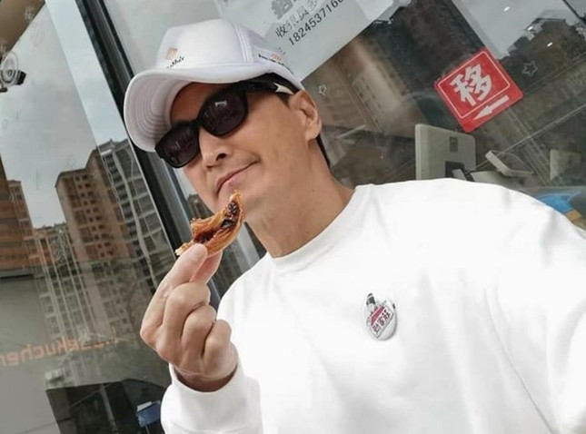 "Triển Chiêu" Hà Gia Kính đổi đời nhờ từ bỏ giới showbiz ảnh 3