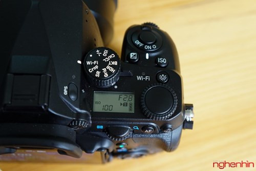 Ricoh cho biết hệ thống đo sáng và lấy nét của Pentax K-1 cũng được thiết kế hoàn toàn mới với hiệu suất cao. Trong đó, hệ thống lấy nét có tên gọi là SAFOX 12, gồm 33 điểm (25 cross-type).