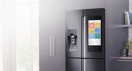 Family Hub Fridge - tủ lạnh thông minh có màn hình cảm ứng giúp người sử dụng tìm thực phẩm mà không cần phải mở cửa tủ quá lâu