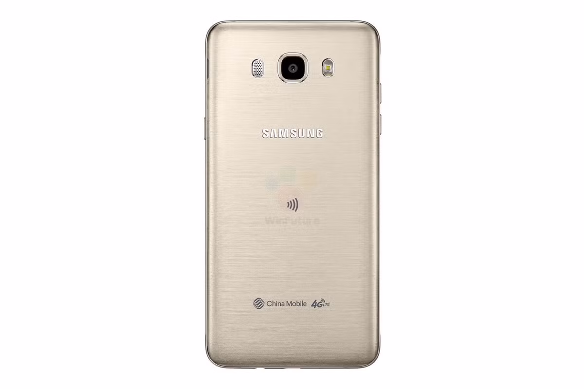 vẫn là khung vỏ bằng kim loại, hai cạnh bên phẳng và trông mạnh mẽ hơn so với dòng Galaxy J7 2015.